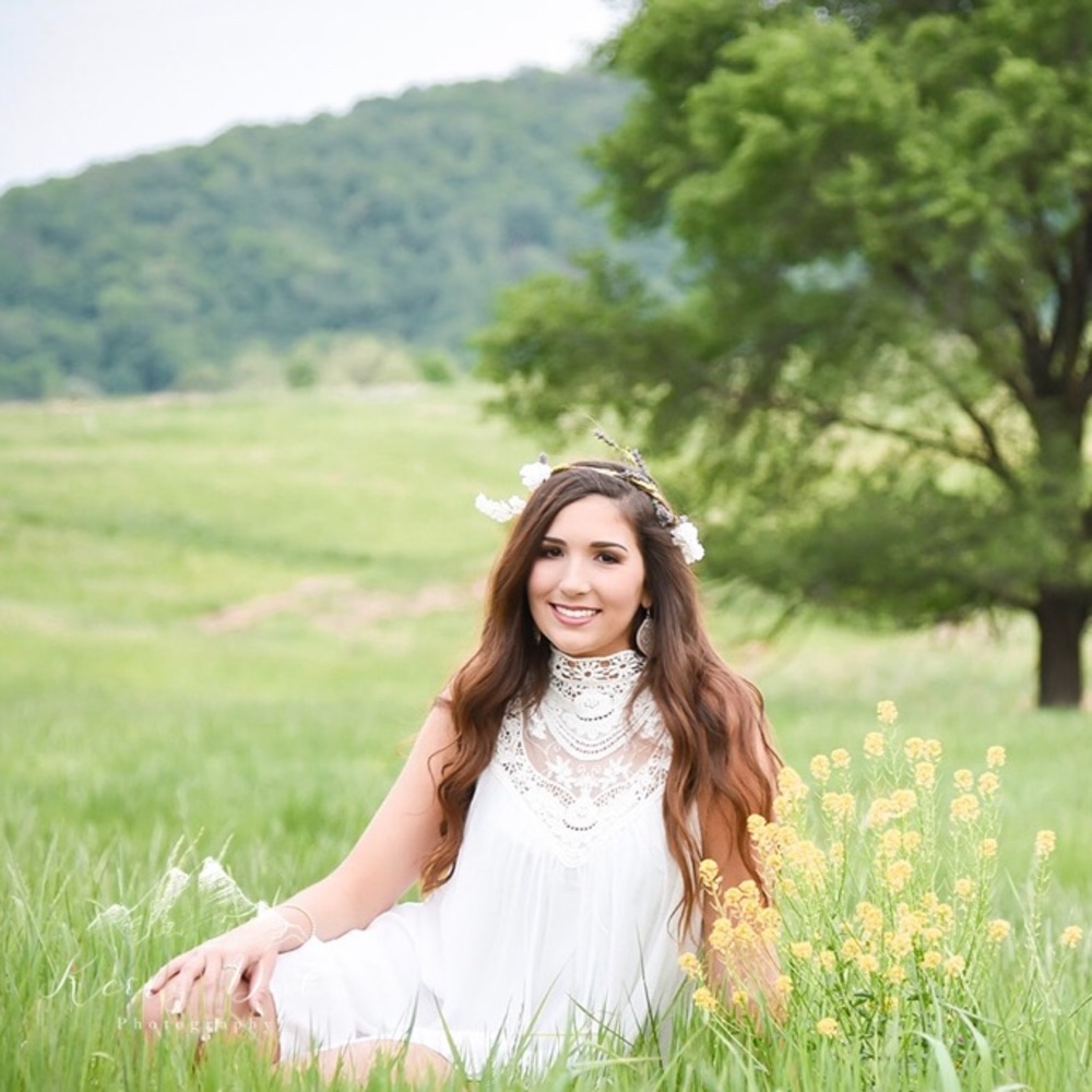 White dress (graduation)